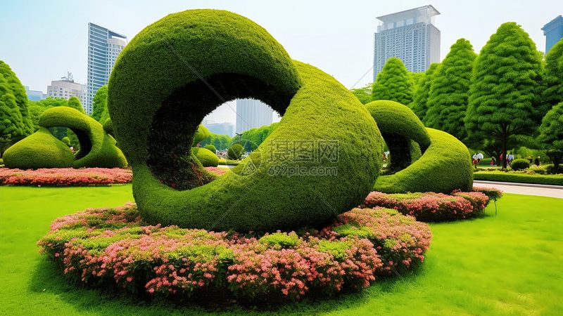 立体绿化植物：绿色建筑的“呼吸之肺”**